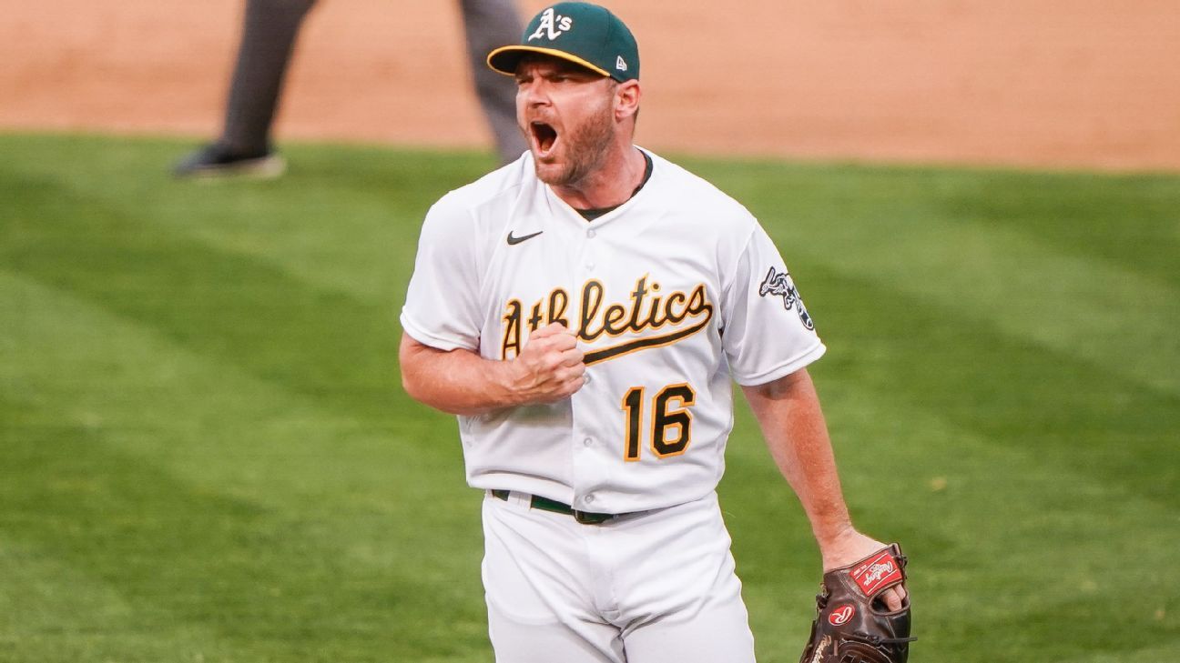 Sources - Liam Hendriks agrees to a multi-year deal with the Chicago White Sox